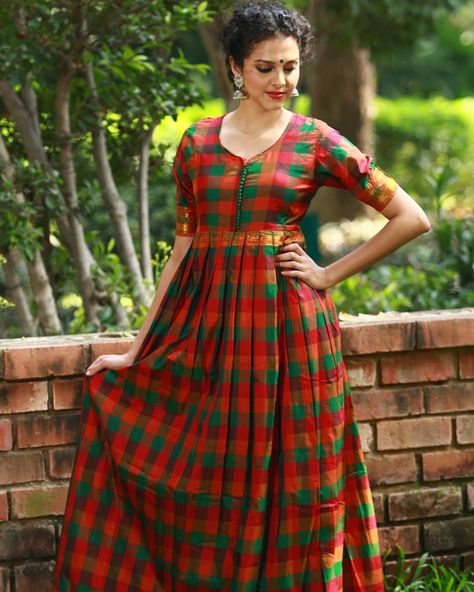 Traditional South Indian Style Maxi Dresses Indian Maxi Dress, Trendy Maxi Dresses, South Indian Style, Festival Mode, Maternity Long Dress, Frock Fashion, Sari Dress, Maxi Dress Outfit, Beautiful Maxi Dresses