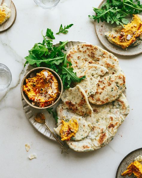 Easy 'live' and herby flatbread with curried sweet potato dip - The Gut Health Doctor Sweet Potato Dip, Curried Sweet Potato, Potato Dip, Creative Recipes, Recipes To Make, Plant Based Eating, Curries, Flatbread, Light Recipes