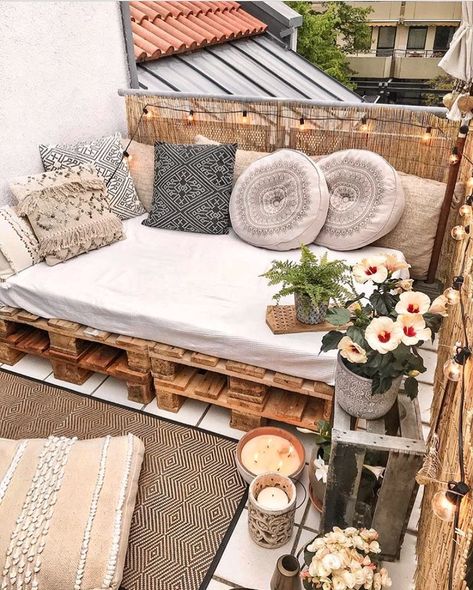 15 Beautiful Ways To Decorate A Balcony And Make It Feel Like a Part Of The Home Tiny Patio, Balcon Mic, Living Apartment, Decorating Apartment, Small Patio Decor, Balkon Decor, Apartment Hacks, Small Balcony Design, Apartment Patio