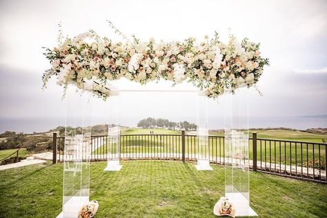 Clear Chuppah, Chuppah Ideas, Wedding Chuppah, Ceremony Decor, Wedding Floral, Ceremony Decorations, Weeding, Ballroom, Winter Wedding