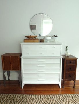 DRESSER and side pieces White And Brown Furniture, Mismatched Bedroom Furniture, Mismatched Bedroom, Small White Dresser, White Lacquer Dresser, Storage Furniture Design, Bedroom Eclectic, Furniture Design Inspiration, Heirloom Furniture