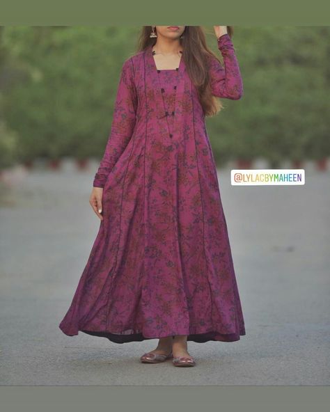 Printed Frock Design, Printed Frock, Long Kameez, Boho Yarn, Simple Dress Casual, Long Frock Designs, Dress Designing, Latest Dress Design, Frock Fashion