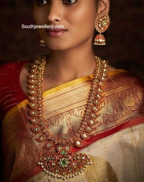 Gold Mango Haram, Mango Mala Jewellery, Jewellery South Indian, Gold Haram Designs, Mango Haram, Groom Entry, Mango Mala, Indian Diamond Jewellery, Heavy Necklace