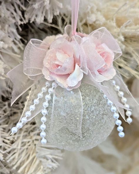 Shabby Victorian Cottage Chic Pink Rose Glass Glitter Ball Christmas Ornament Victorian Style Christmas Decorations, Christmas Decor Ideas Pink And Silver, Lace Christmas Decorations, Pink Christmas Ornaments Diy, Diy Pink Christmas Ornaments, Diy Pink Christmas Decorations, Shabby Chic Christmas Diy, Diy Decoupage Christmas Ornaments, Girlie Christmas