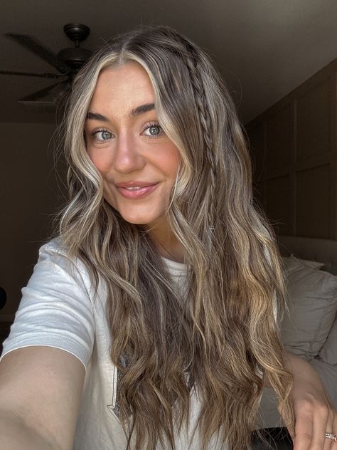 Love this casual hairstyle! Money Piece Hair Ash Brown, Money Piece Ash Brown, Light Brown Hair With Bright Money Piece, Money Peace Hair Brown, Money Peace Hair, Neutral Brown Hair With Money Piece, Ash Hair Color, Casual Hairstyles, Hair Dye Colors