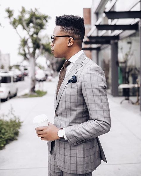 1,657 Likes, 8 Comments - Gentlemen Be Like (@gentbelike) on Instagram: “By @perkensbienaime” Grey Checkered Suit Men, Checkered Suit Men, Checkered Suit, Custom Made Suits, Grey Suit, Dapper Gentleman, Suit Men, Bespoke Tailoring, Gray Suit