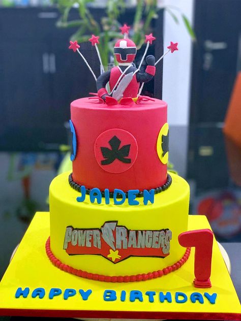 Ninja Steel Birthday Cake, Power Rangers Cast, Festa Power Rangers, Power Ranger Cake, Power Ranger Party, Power Rangers Ninja Steel, Power Ranger Birthday, Power Rangers Ninja, Family Cake