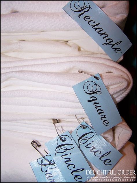 Love the labeling of the tablecloths. Though, I don't have so many that I don't know what size/shape they are :) Linen Closet Organization Hallway, Dream Closet Room, Table Linen Storage, Bathroom Linen Closet, Ideas For Organizing, Organizing Linens, Linen Table Cloth, Cloth Storage, Wedding Table Linens