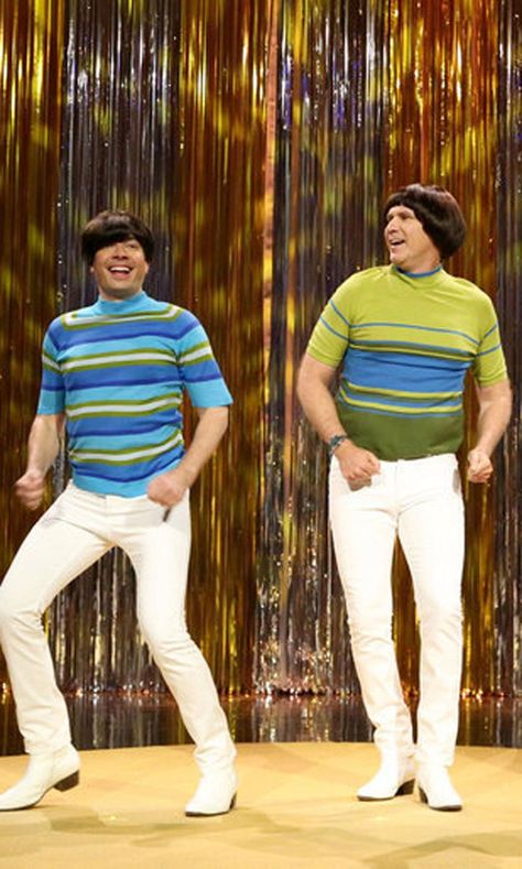 Watch Will Ferrell, Christina Aguilera, and Jimmy Fallon Get Down in Their "Tight Pants" Will Ferrell Costume, Snl Halloween, Vertrouw Op God, 2024 Ideas, Sweet Buns, Joyful Noise, Wig Party, Anchorman, Will Ferrell