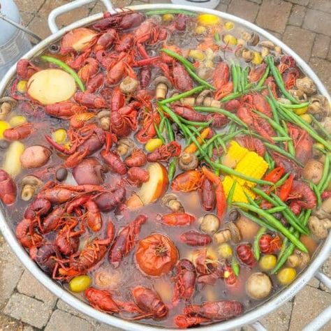 Louisiana Crawfish Boil - Barefeet in the Kitchen Louisiana Crab Boil, Boiled Crawfish, Shrimp And Crab Boil, Cauliflower Leaves, Louisiana Crawfish, Louisiana Seafood, Crimini Mushrooms, Crab Boil, Yellow Potatoes