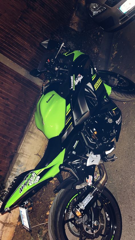 Kawasaki Ninja Aesthetic, Kawasaki Aesthetic, Kawasaki Ninja Bike, Moto Ninja, Boys Attitude Pics Hd, Best Fb Profile Pic, Ninja Bike, Night Bike Ride, Duke Bike