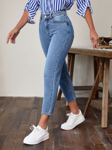 Cropped Shein, Mommy Jeans, Moda Shein, Kids Fashion Wear, Outfit Shein, Casual College Outfits, Shein Outfits, Embellished Denim, Tapered Jeans