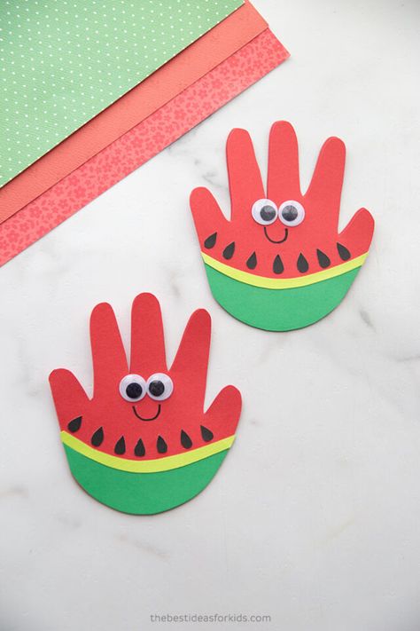 Handprint Watermelon Craft Watermelon Handprint, Watermelon Crafts For Kids, Beach Crafts For Toddlers, Watermelon Activities, Paper Petals, Fourth Of July Crafts For Kids, Watermelon Crafts, Toddler Daycare, Fruit Crafts