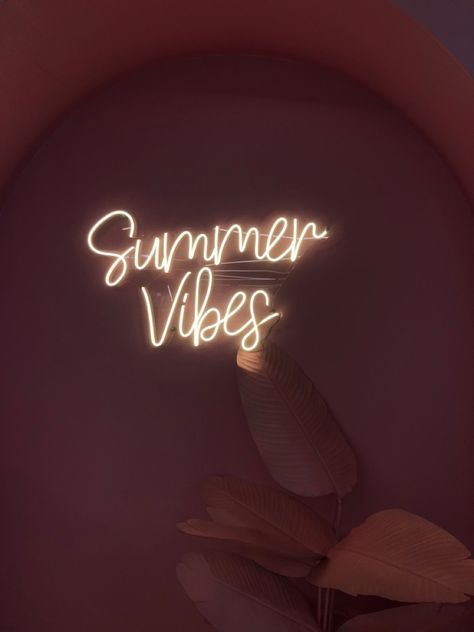 Summer Vibes Quotes, Summer Vibes Wallpaper, Top Notch Wallpaper, Notch Wallpaper, Quotes Background, Neon Summer, Inspirational Quotes Background, Western Wallpaper Iphone, Wallpaper Summer