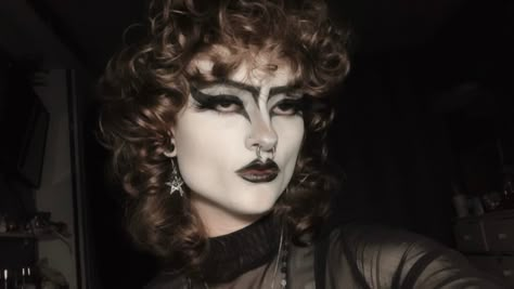 Trad Goth Makeup Men, Masc Goth Makeup, Male Goth Makeup, Goth Ginger, Ginger Goth, Dracula Makeup, Darker Makeup, Male Goth, Guy Makeup