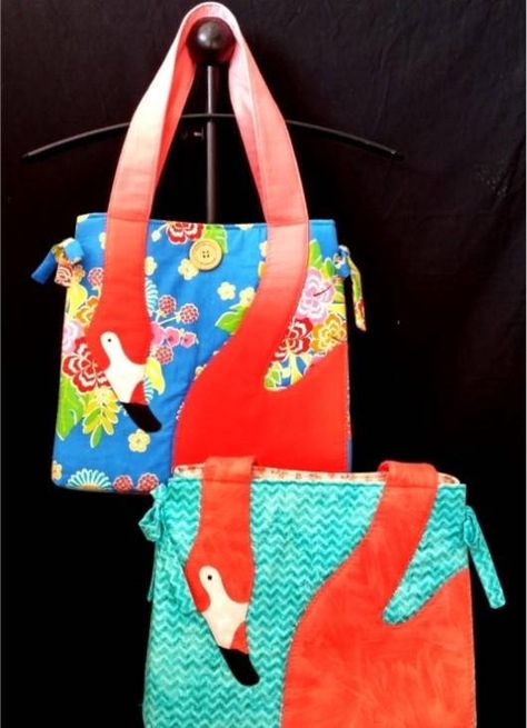 Flamingo Purse PATTERN instructions.  Finished size is 12"x12"x4" or 12"x10"x4" with inside & outsid Quilted Purse Patterns, Flamingo Purse, Make A Purse, Flamingo Fashion, Lace Purse, Dog Sewing Patterns, Purse Pattern, How To Make Purses, Quilted Purses