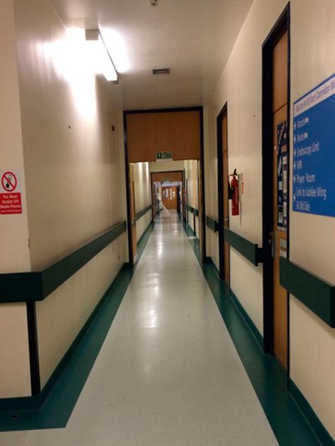 Can you see the 'hospital ghost' in this guy's Snapchat picture? - Cosmopolitan.co.uk Snapchat Images, Haunted Hospital, Hospital Room Snapchat Stories, Hospital Photography, Hospital Pictures, Hospital Workers, Hospital Interior, Hospital Room, Simple Designs To Draw