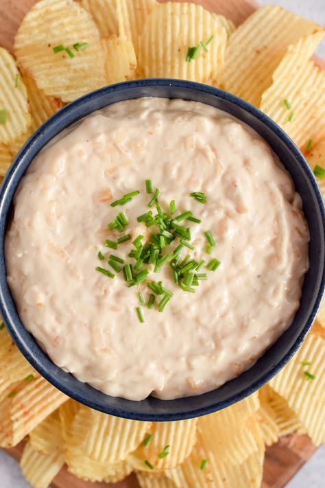 Gluten-Free & Vegan French Onion Dip (Heluva Good! Copycat) Vegan Chip Dip, Heluva Good Dip Recipe, Ugly Dip, Dairy Free Dip Recipes, Gf Appetizers, French Onion Dip Recipe, Vegan Chips, Dairy Free Dips, Vegan Buffalo Cauliflower