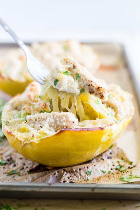 This low carb meal is flavorful and healthy! Chicken alfredo stuffed spaghetti squash will make your whole family full and happy. With a whole30 options, everyone can enjoy it. Alfredo Stuffed Spaghetti Squash, Spaghetti Squash Chicken Alfredo, Stuffed Spaghetti Squash, Bourbon Bacon, Paleo Banana Bread, Paleo Banana, Soft Pretzel, Dinner Meal Prep, Pudding Cookies