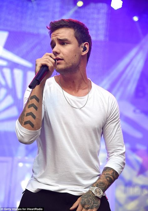 Liam Payne Photoshoot, Gambar One Direction, One Direction Photos, Liam James, One Direction Harry, One Direction Pictures, 1 Direction, The Hope, New Dads