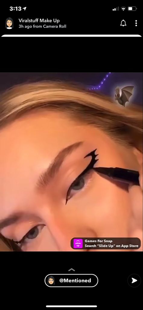 Batwing Eyeliner, Holoween Costums, Bat Wing Eyeliner, Bat Eyeliner, Halloween Eyeliner, Bat Makeup, Halloween Eyeshadow, Wing Eyeliner, Halloween Makeup Inspiration