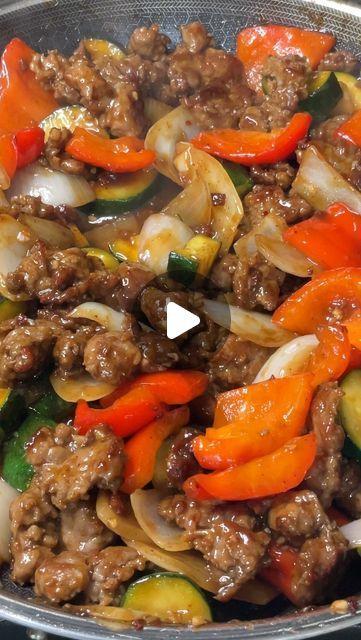 Spicy Pork Stir Fry, Sweet And Spicy Pork, Carman Wilken, Stir Fried Pork, Pork Stir Fry Recipes, Tiktok Food, Recipes Asian, Pork Stir Fry, Stove Top Recipes