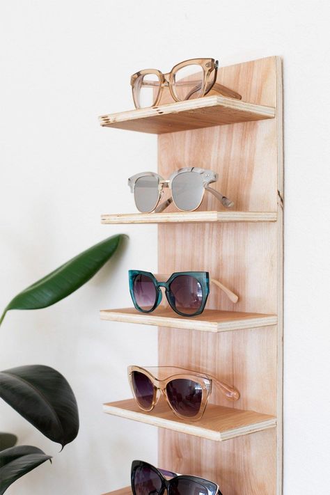 Renter Friendly Diy, Diy Sunglasses Holder, Diy Sunglasses, Renters Decorating, Sunglasses Organizer, Diy Organizer, Sunglasses Display, Sunglasses Storage, Store Design Boutique