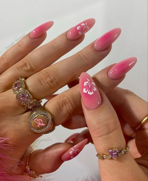 Summer Nail Inspiration 2024, 2024 Nail Trends Square, Nails Inspo Summer 2024, Tropical Vacation Nails Almond Shape, Trendy Summer Nails 2024, Pink Nails 2024, Pink Tropical Nails, Salmon Pink Nails, Nails Summer 2024 Almond