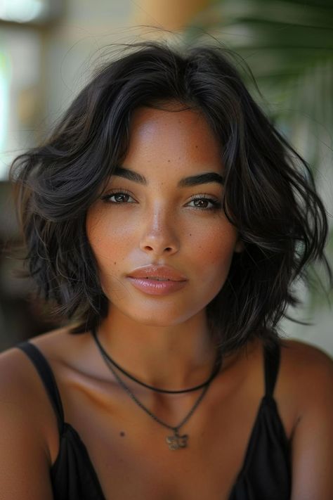 Pixie Haircut Fine Hair, Summer Hair Trends, Short Silver Hair, Summer Haircuts, Haircuts For Wavy Hair, Trendy Short Haircuts, Summer Hair Color For Brunettes, Sleek Hairstyles, Long Layered Hair