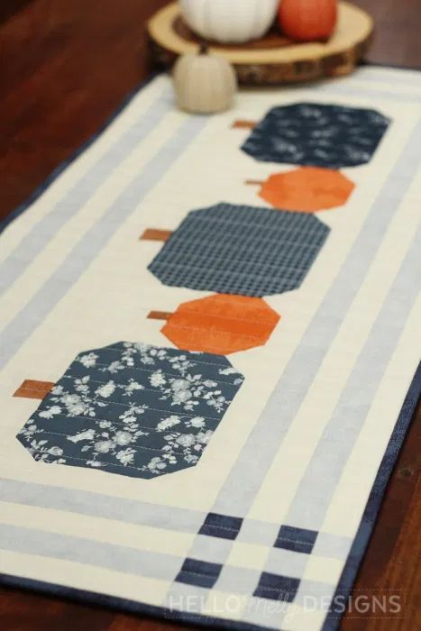 Fall Table Runner Ideas and Tutorials - Diary of a Quilter Fall Runner, Fall Quilt Patterns, Table Runner Tutorial, Pumpkin Table Runner, Fall Sewing, Quilted Table Runners Patterns, Fall Table Runners, Visual Memory, Holiday Quilts