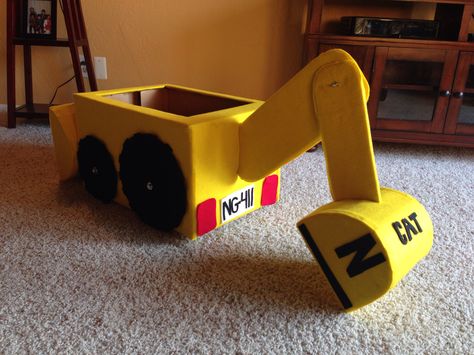 Excavator Halloween costume. Blippi Valentines Boxes, Excavator Valentines Boxes, Construction Valentine Box Ideas, Excavator Costume, Paw Patrol Halloween Costume, Construction Valentines, Valentines Card Holder, Girls Valentines Boxes, Diy Valentines Box