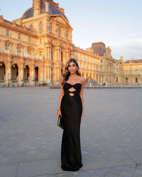 Halle Strapless Maxi Dress
        … curated on LTK Amelia Liana, The Louvre, Strapless Maxi, Strapless Maxi Dress, Remember This, Halle, Pyramid, Louvre, Maxi Dress