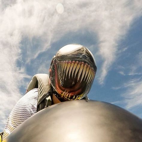 Venom in flight in Australia. Skydiving helmets by airgraffix.com #skydiving #cookiehelmets #cookieg3 #airgraffix  Thanks Michael W for this one! Boxer Motorcycle, Skydiving Helmet, Helmet Paint, Skydiving, Motorcycle Gear, Motorcycle Helmet, Custom Painted, In Flight, Motorcycle Helmets