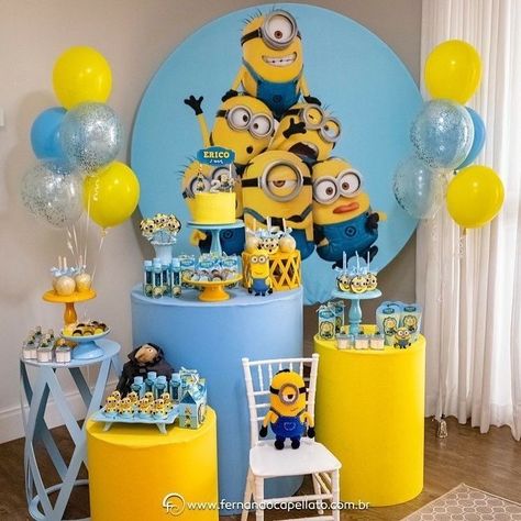 Minion Theme Decoration, Minions Decorations Party, Minion Themed Birthday Party Decorations, Minion Birthday Decorations, Despicable Me Party Decorations, Minion Birthday Ideas, Minons Birthday Party Ideas, One In A Minion First Birthday, Minions Cake Ideas