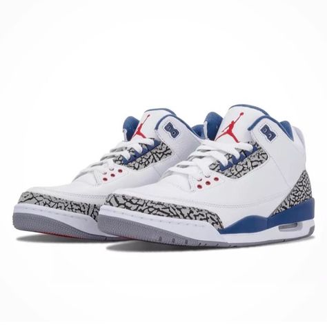 Not sure if everyone heard about this yet but the True Blue 3s are dropping on Black Friday and with the Nike Air on the back #Mudvillesole by mudville_sole #SoleInsider Jordan 3 True Blue, Doudoune The North Face, Jordan Iii, Jordan Retro 3, Blue Jordans, Jordan 3 Retro, Air Jordan 3 Retro, Air Jordan Retro, Stadium Goods