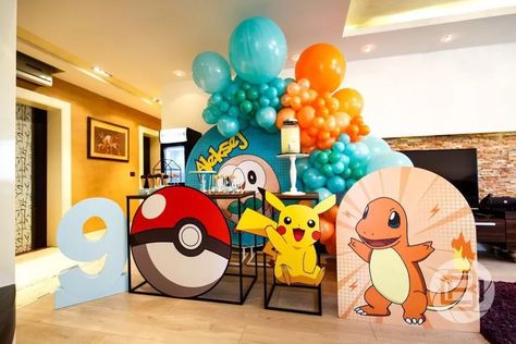 pokemon birthday party ideas Pokémon Balloons, Birthday Outside, Pokemon Birthday Party Ideas, Birthday Pokemon, Pokemon Balloons, Pokemon Party Decorations, Pikachu Birthday, Party Ideas For Girls, Pokemon Themed Party