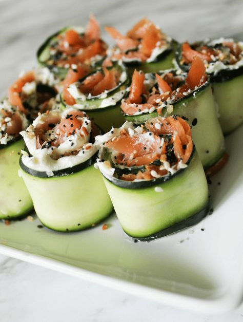 Lox And Cream Cheese, Kosher Meals, Cream Cheese Cucumber, Lox Recipe, Fresh Appetizers, Lox And Bagels, Cucumber Rolls, Carrot Cake With Cream Cheese, Cream Cheese Rolls