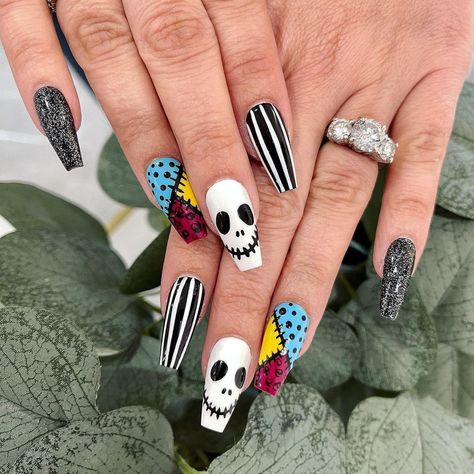 Halloween Jack Skellington Nails, Jack And Sally Nails, Skellington Nails, Jack Skellington Nails, Nail Portfolio, Sally Nails, Pretty Fingers, Festive Nails, Cartoon Nails