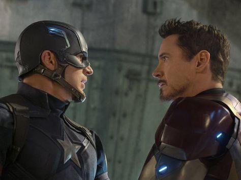 Captain America & Iron Man. John Gallagher Jr, Christopher Robert Evans, Captain America The Winter Soldier, Robert Downey Jr., Pepper Potts, Avengers Film, Man Spider, Univers Marvel, The Winter Soldier