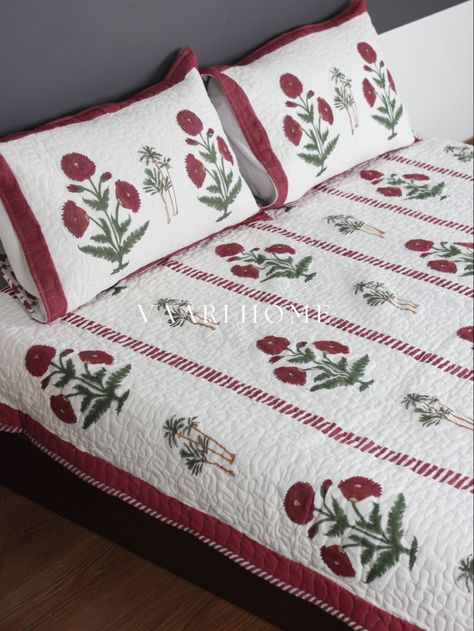 Block Print Ideas, Art Display Wall, Fabric Dyeing Techniques, Bed Cover Sets, Bed Quilt Cover, Fabric Dyeing, Cushion Cover Designs, Images With Quotes, Printing Fabric