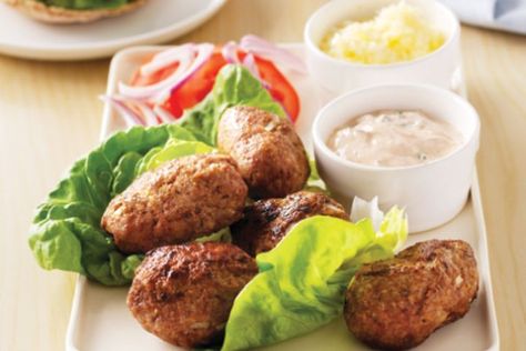 Lamb souvlaki Lamb Souvlaki Recipe, Strawberry Yogurt Muffins, Lamb Souvlaki, Souvlaki Recipe, Veal Recipes, Mince Recipes, Ultimate Kitchen, European Cuisine, Exotic Food