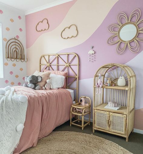 Kids Pastel Bedroom, Pastel Girls Room Bedroom, Girls Bedroom Ideas 5 Yo, Girls Bedroom Age 7, Pastel Girls Bedroom Ideas, Elementary Girl Bedroom, Pastel Toddler Girl Room, Paint Ideas For Girls Bedroom, Girls Retro Bedroom