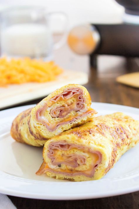 Low Carb Breakfast Roll Ups Breakfast Roll Ups, Bariatric Breakfast, Trim Healthy Mama Breakfast, Breakfast Roll, Bariatric Friendly Recipes, Breakfast Burritos Recipe, Breakfast Rolls, Fresh Meals, Healthy Recipes For Diabetics