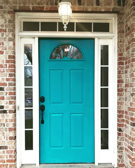 Update your door in just a few hours with Modern Masters Front Door Paint with the ultimate fade resistance. Gorgeous colors that are easy to apply, fast to dry, and will keep looking amazing season after season! This aqua turquoise front door is by EB Home Life using our color Tranquil. Turquoise Front Door Colors, Modern Masters Front Door Paint, Turquoise Front Door Gray House, Painted Front Door Ideas, Aqua Front Doors, Aqua Door, Teal Front Doors, Interior Door Colors, Turquoise Front Door