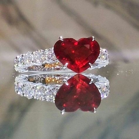 I really like this ring, it just looks happy!! Heart Shaped Diamond Ring, Jewerly Ring, Drugstore Foundation, Heart Shaped Diamond, Ruby Jewelry, Bling Rings, Pretty Rings, Leopards, Gorgeous Jewelry