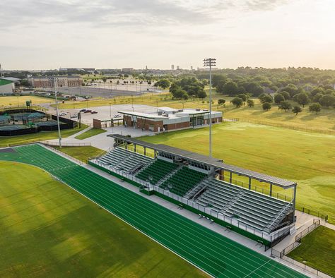 University of North Texas Track & Field Complex | BRW Padang Bola, Beautiful Spectacles, Basketball Field, Sports Facility Architecture, Track And Field Events, Soccer Academy, School Building Design, College Architecture, Sport Center