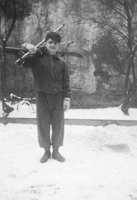 Emil Cioran, Carpathian Mountains, Fashion Mood Board, Philosophers, Favorite Authors, Rare Photos, Location History, Philosophy, Skiing