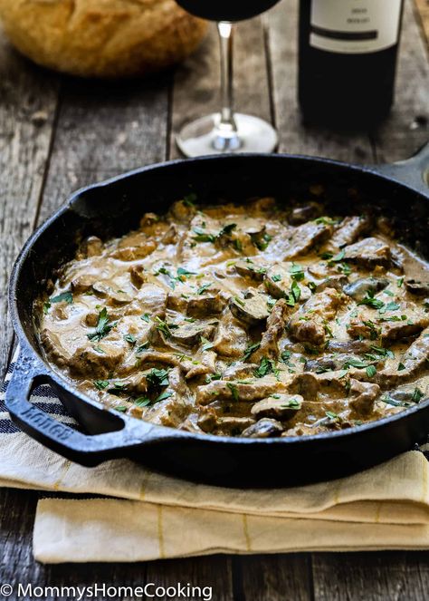 Easy and Quick Beef Stroganoff Beef Stragonoff Recipe, Skillet Beef Stroganoff, Creamy Beef Stroganoff, Venison Stroganoff, Easy Beef Stroganoff, Cottage Meals, Beef Stroganoff Recipe, Beef Stroganoff Easy, Stroganoff Recipe