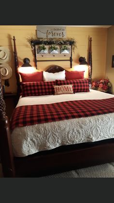 Black Buffalo Plaid Bedroom, Buffalo Plaid Bedroom Decorating Ideas, Buffalo Plaid Bedroom, Check Bedding, Buffalo Check Bedding, Plaid Bedroom, Christmas Bedroom Decor Ideas, Christmas Bedroom Decor, Lake House Interior