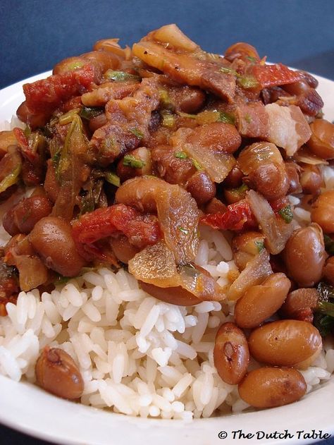 Brown beans and rice, or as we say in Holland, bruine bonen met rijst , is a typical dish from Suriname, a former colony of the Netherlands... Typical Dutch Food, Brown Beans, Colonial Recipe, Suriname Food, Netherlands Food, Dutch Cuisine, Rice And Beans, Beans And Rice, Dutch Recipes